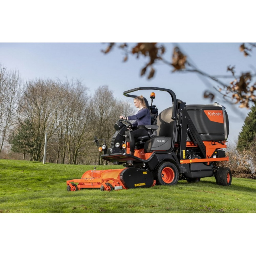 TONDEUSE AUTOPORTEE KUBOTA FC4-501